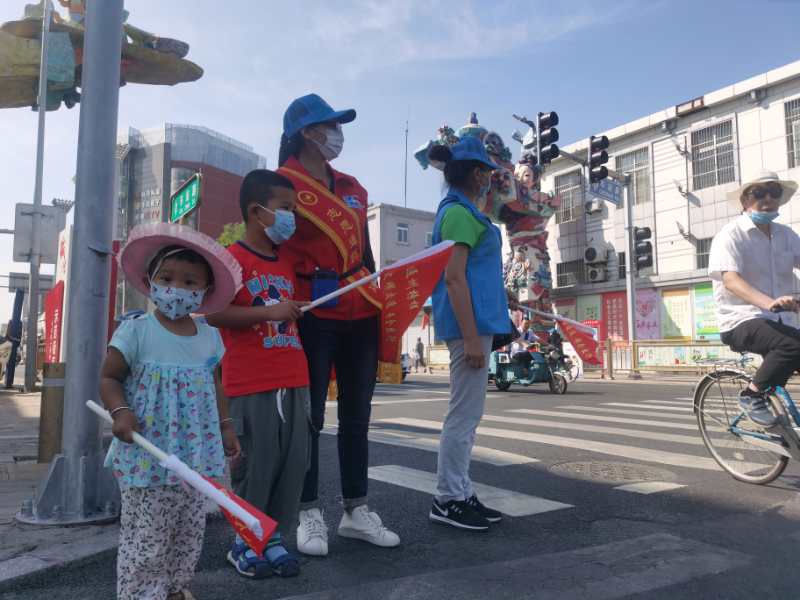 <strong>美女和老鼠女人操逼一级视频</strong>